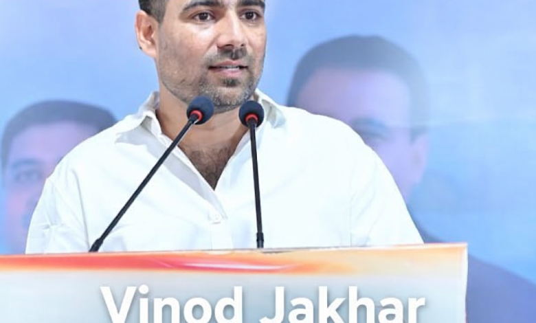 Vinod Jakhar Biography